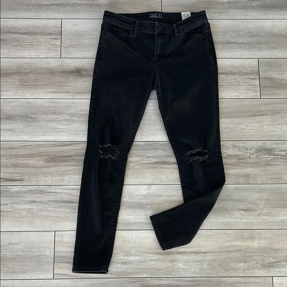 Abercrombie Harper super skinny jeans in black size 28